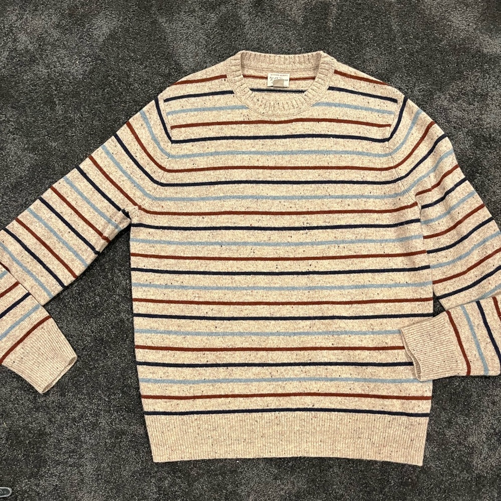 Sz M J. Crew Men’s Wool Sweater